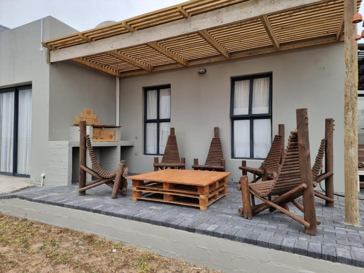 Rustic Hill Apartment Langebaan Exterior foto