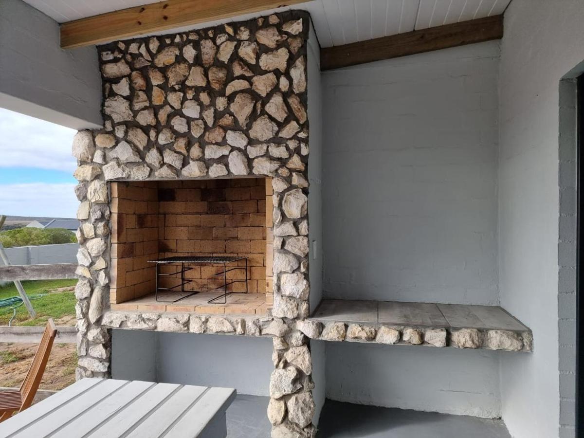 Rustic Hill Apartment Langebaan Exterior foto