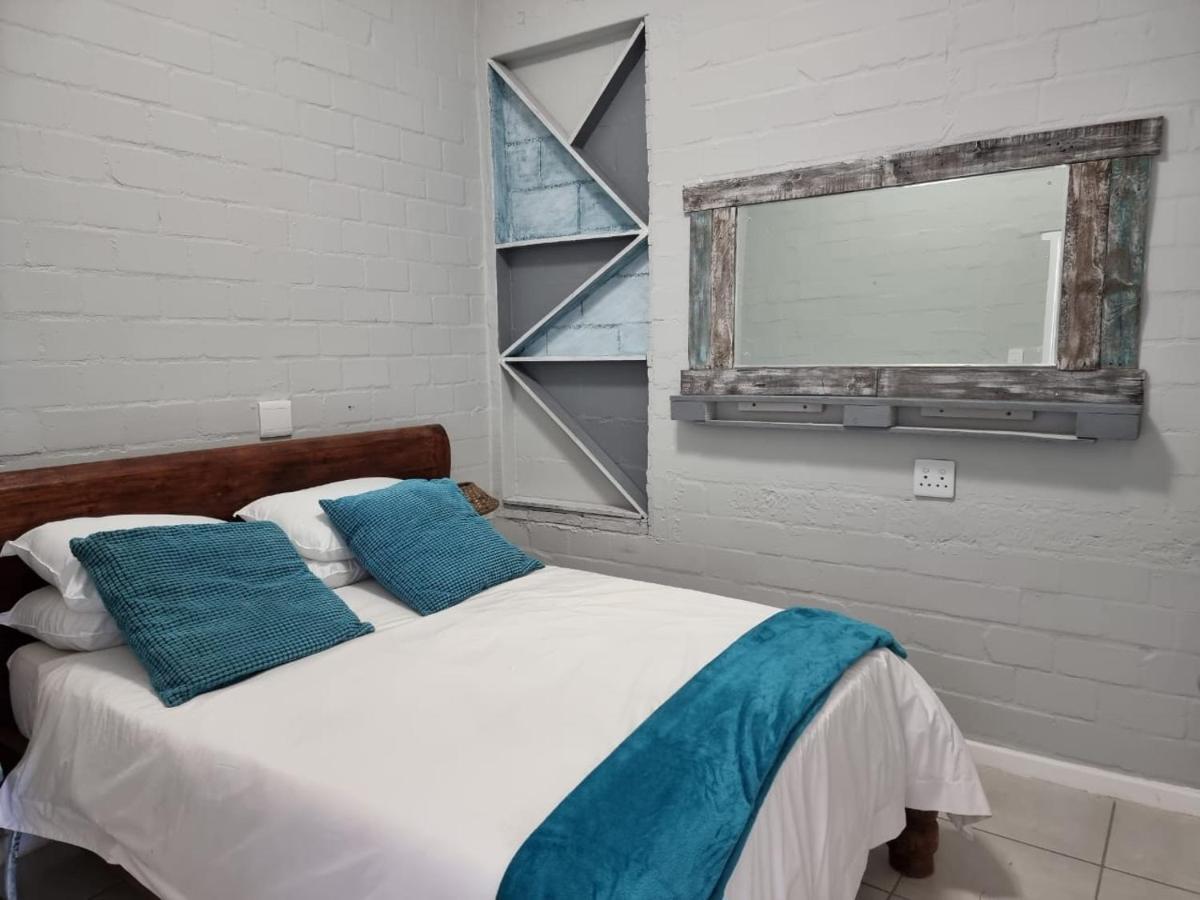 Rustic Hill Apartment Langebaan Exterior foto