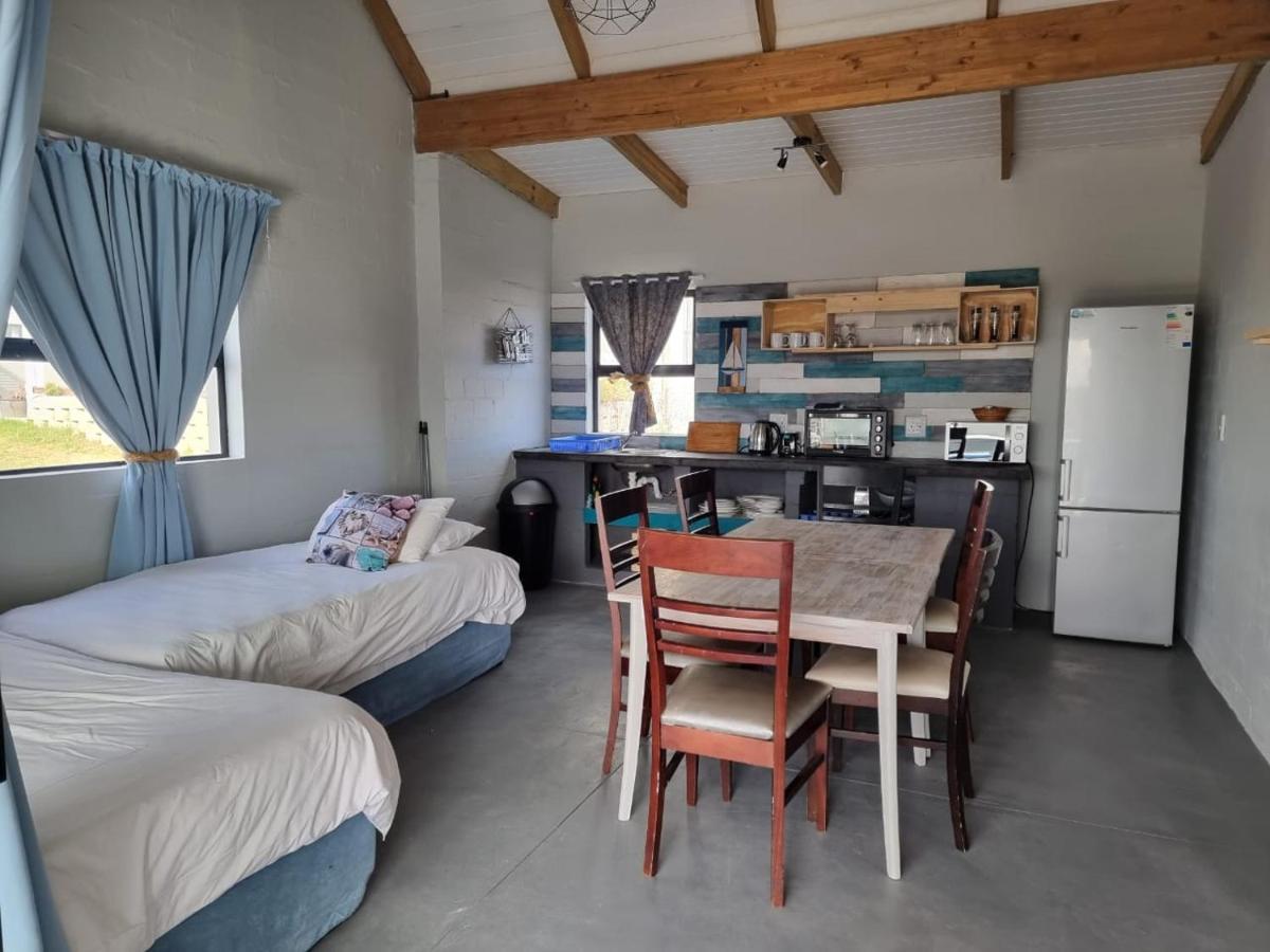 Rustic Hill Apartment Langebaan Exterior foto
